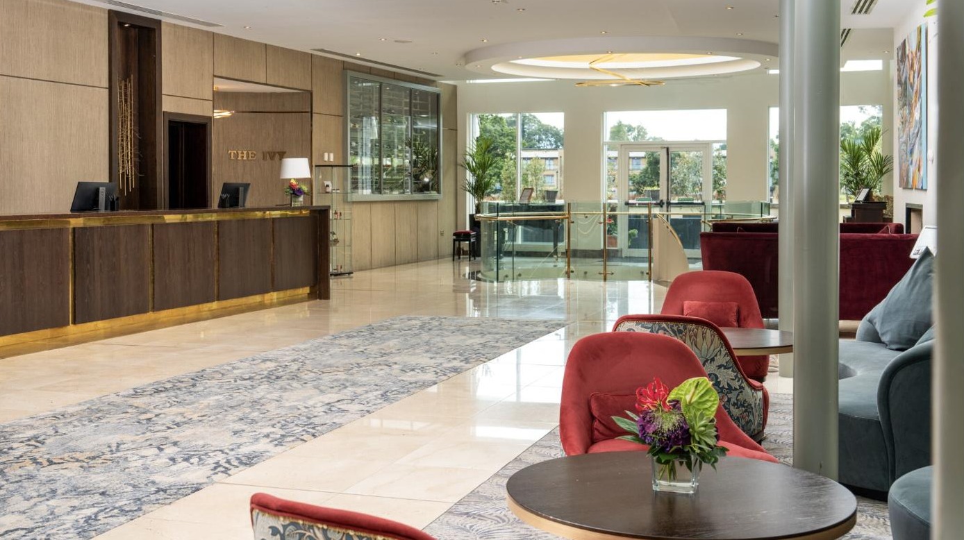 Dunboyne Castle Hotel - Hotel lobby